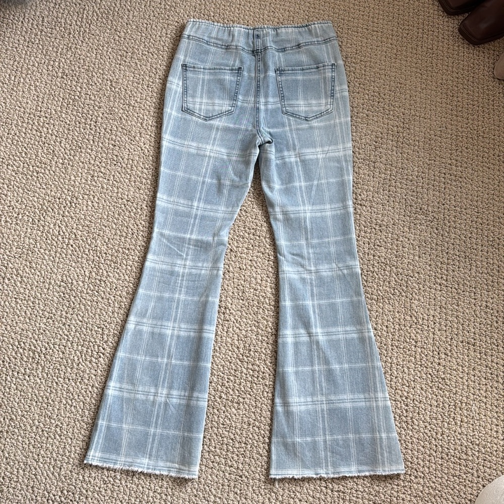 Jeans - Picture 3 of 4